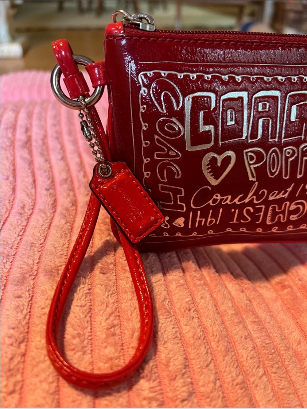 Coach Poppy Wristlet-NWOT - Picture 3 of 12